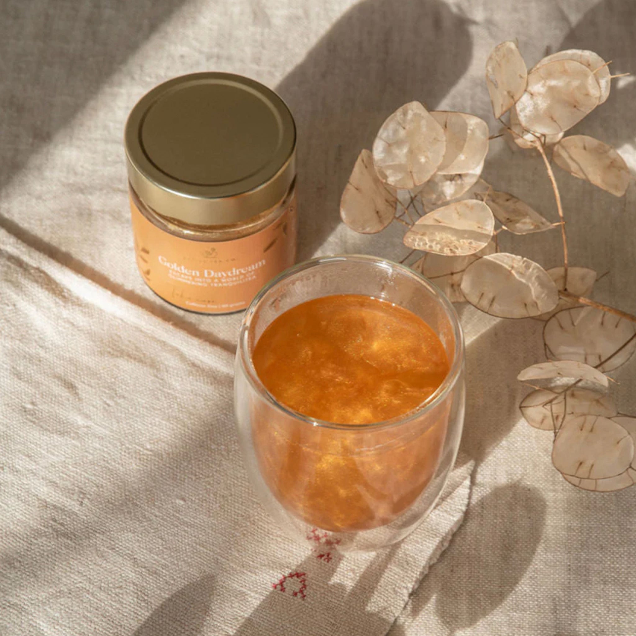 Better Tea Co. Golden Daydream - Chrysanthemum Glitter Dust Tea