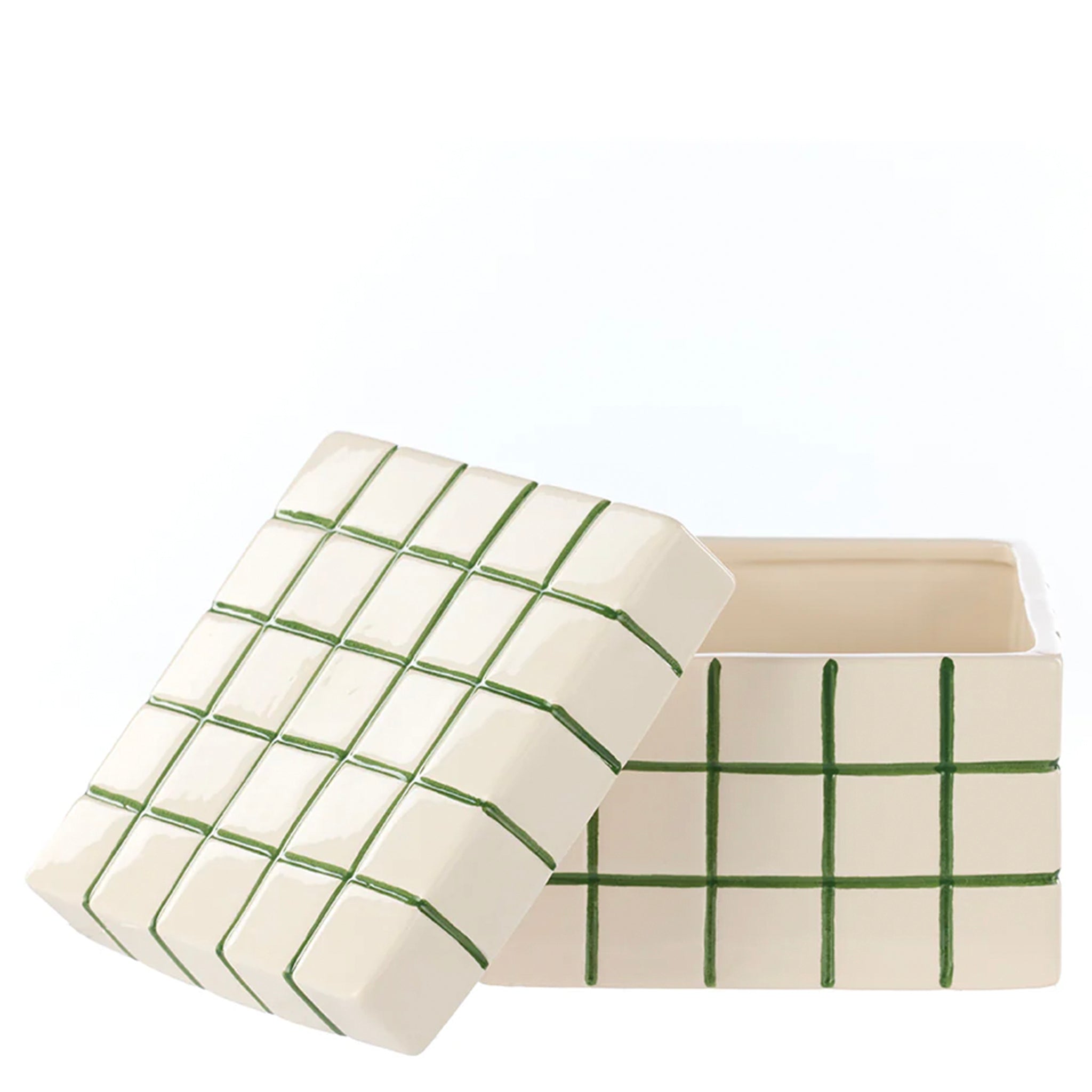 Rectangular box with a checkered pattern on a white background