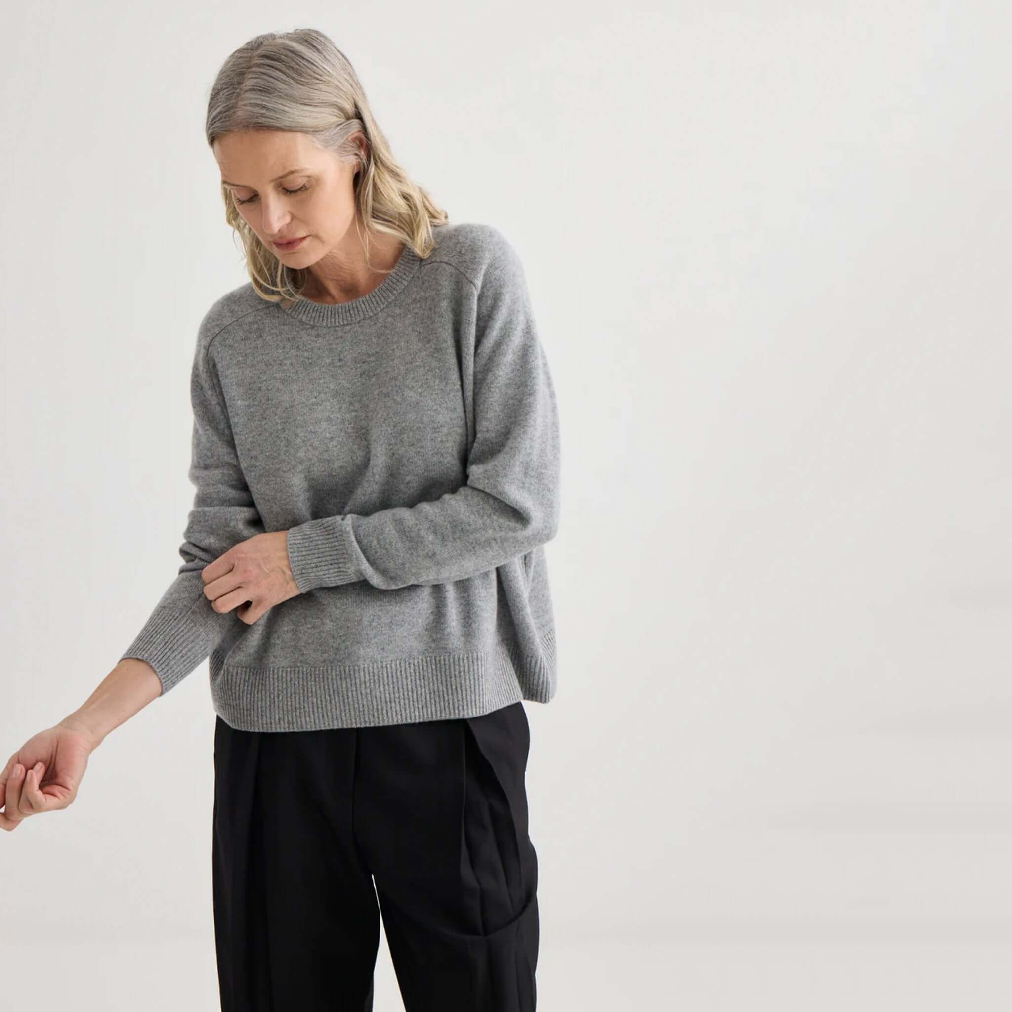 Alt Tag: Laing Cashmere Oversized Crewneck - Grey Marle grey marle oversized cashmere crewneck sweater with dropped shoulders, ribbed trims