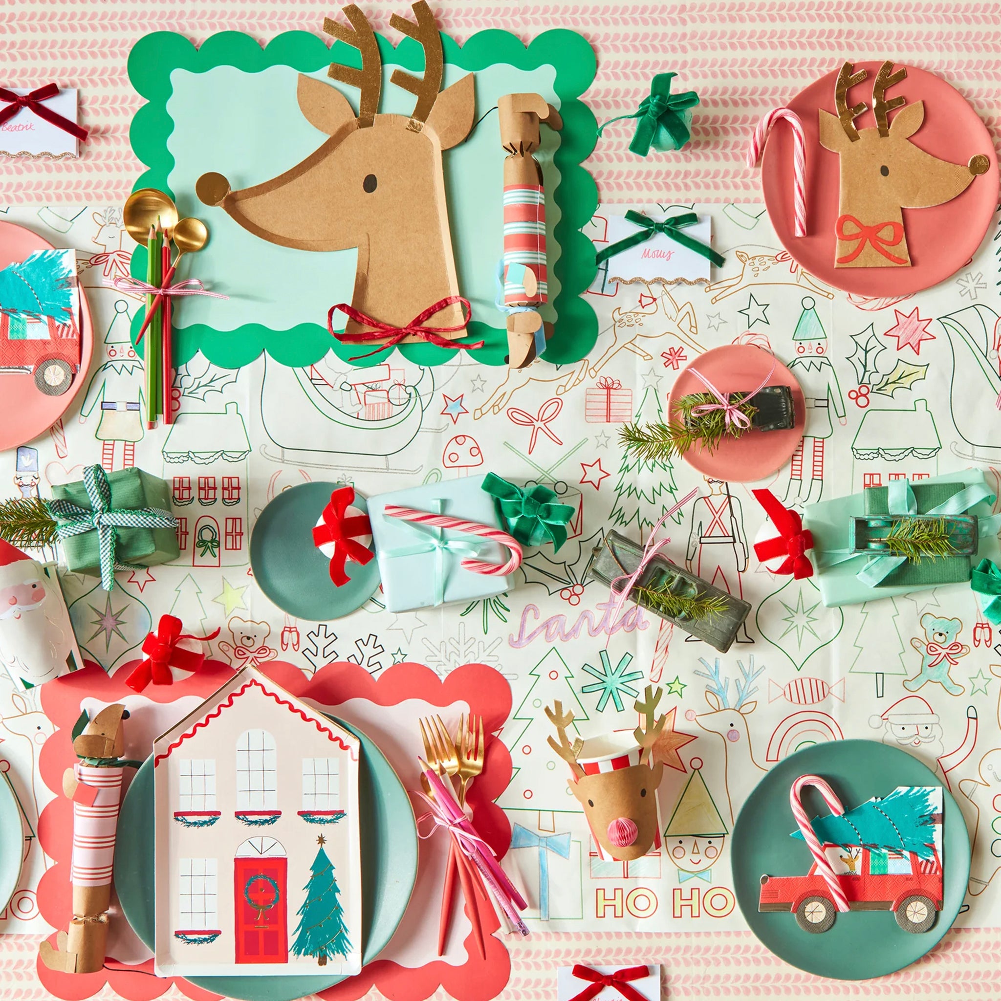 Christmas table setting.