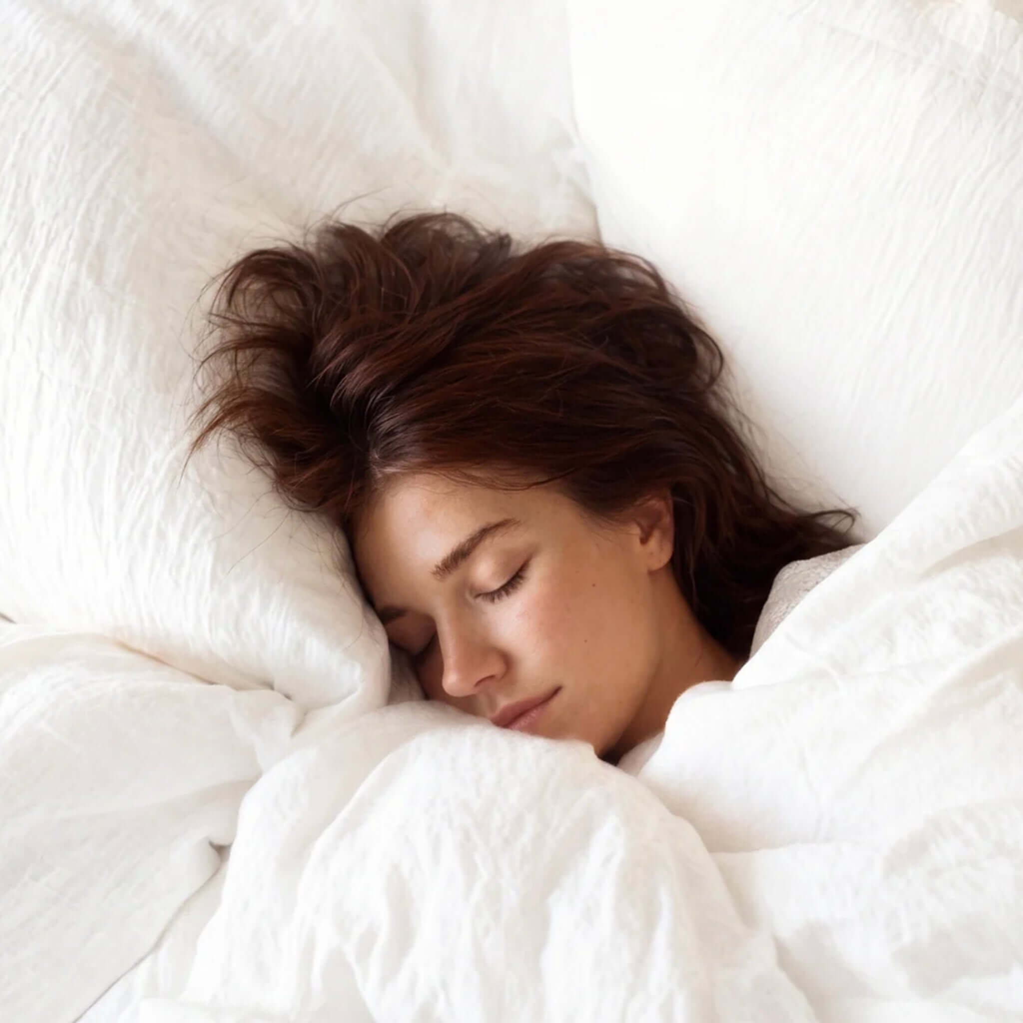 Real World Pillow Mist - Kawakawa, Chamomile & Pepper for a peaceful sleep experience.