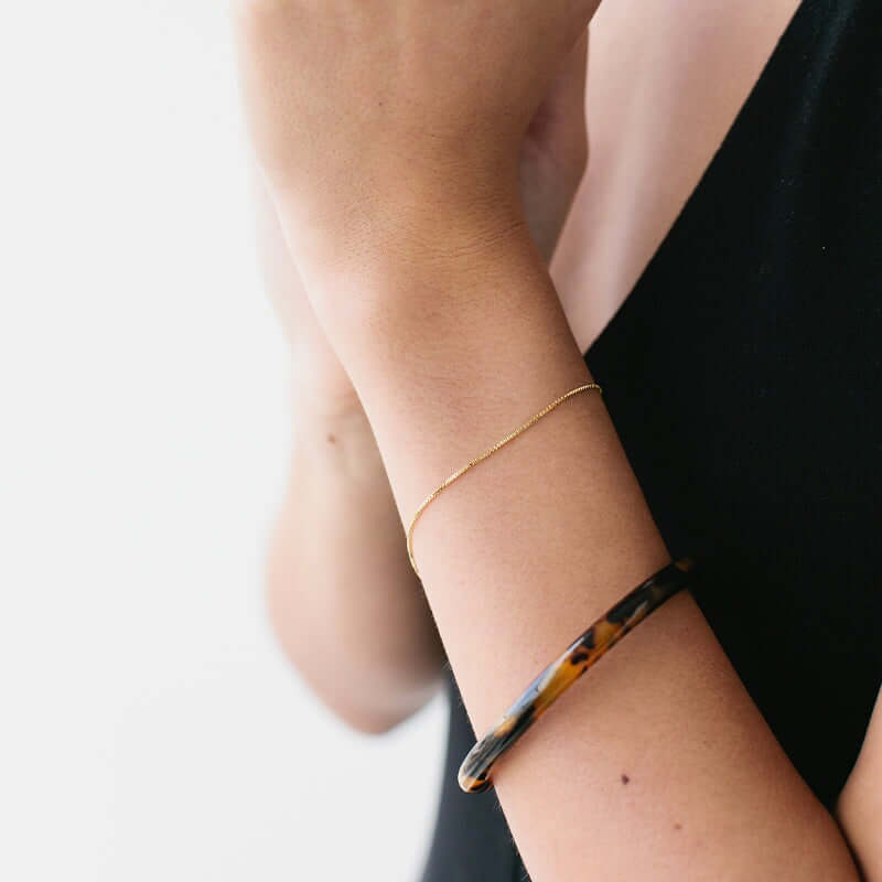 Sophie Bold Bangle in dark tort - chunky 7mm acetate bangle