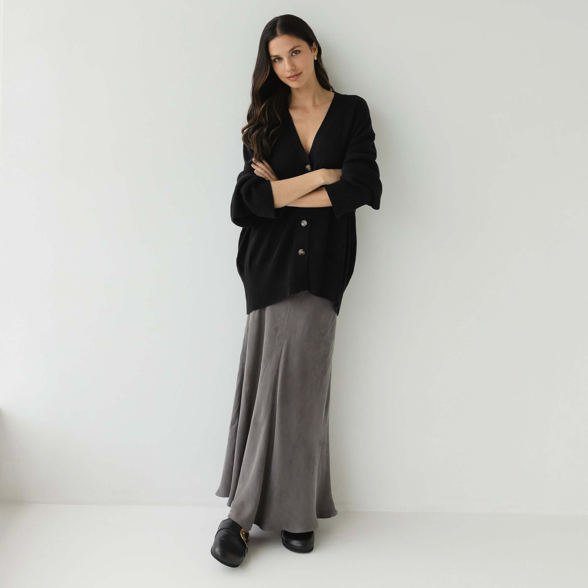 Alt Tag: Model wearing Sophie Love Me Cotton & Cashmere Cardigan - Ash with relaxed oversized fit and button front styling