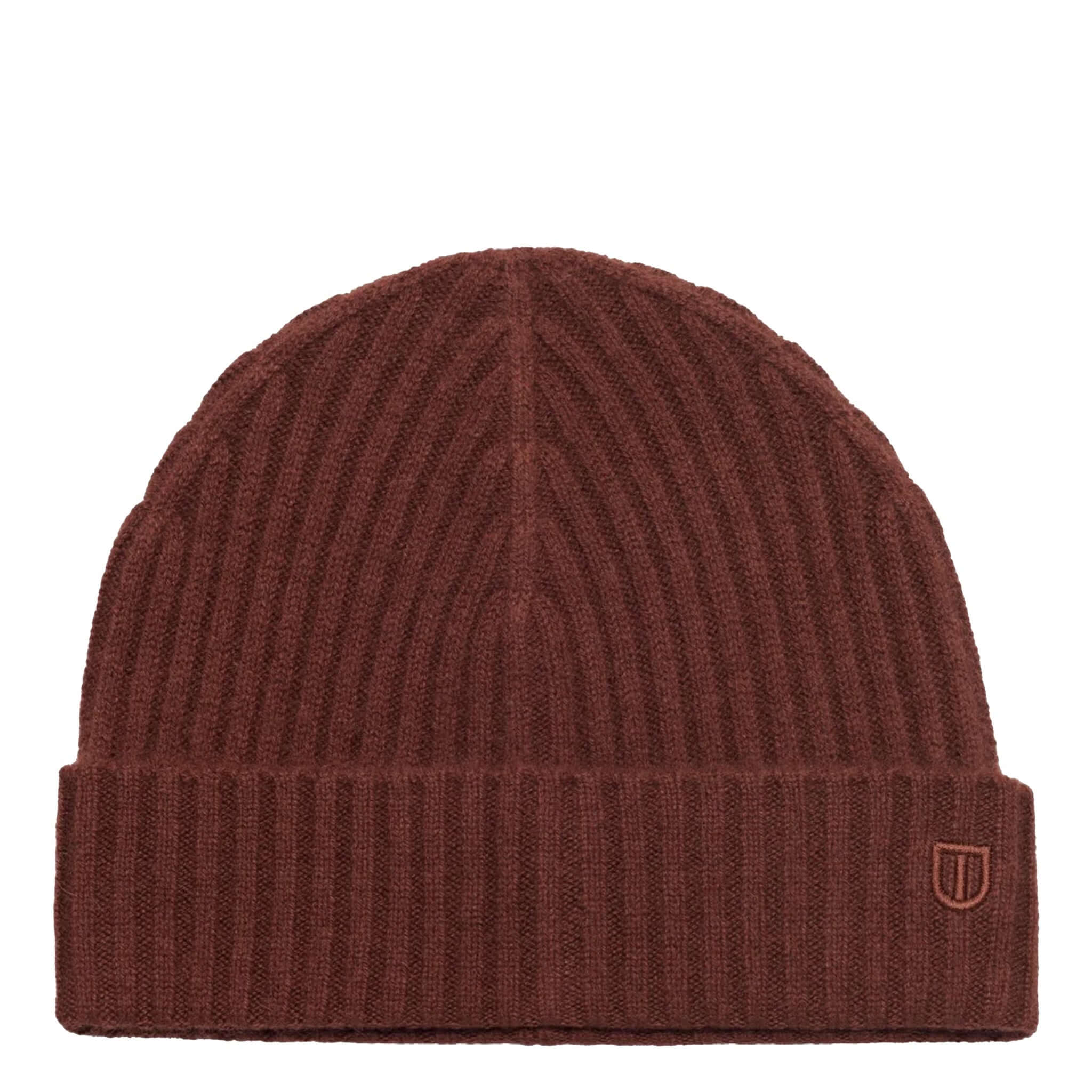 The Uniform Cashmere Chunky Beanie - Margaux showcasing a rich brown ribbed knit design, perfect for chilly weather.