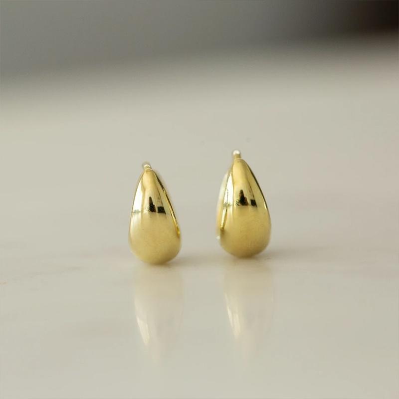 Sophie Huggie Earrings - Drop - Tea Pea Home
