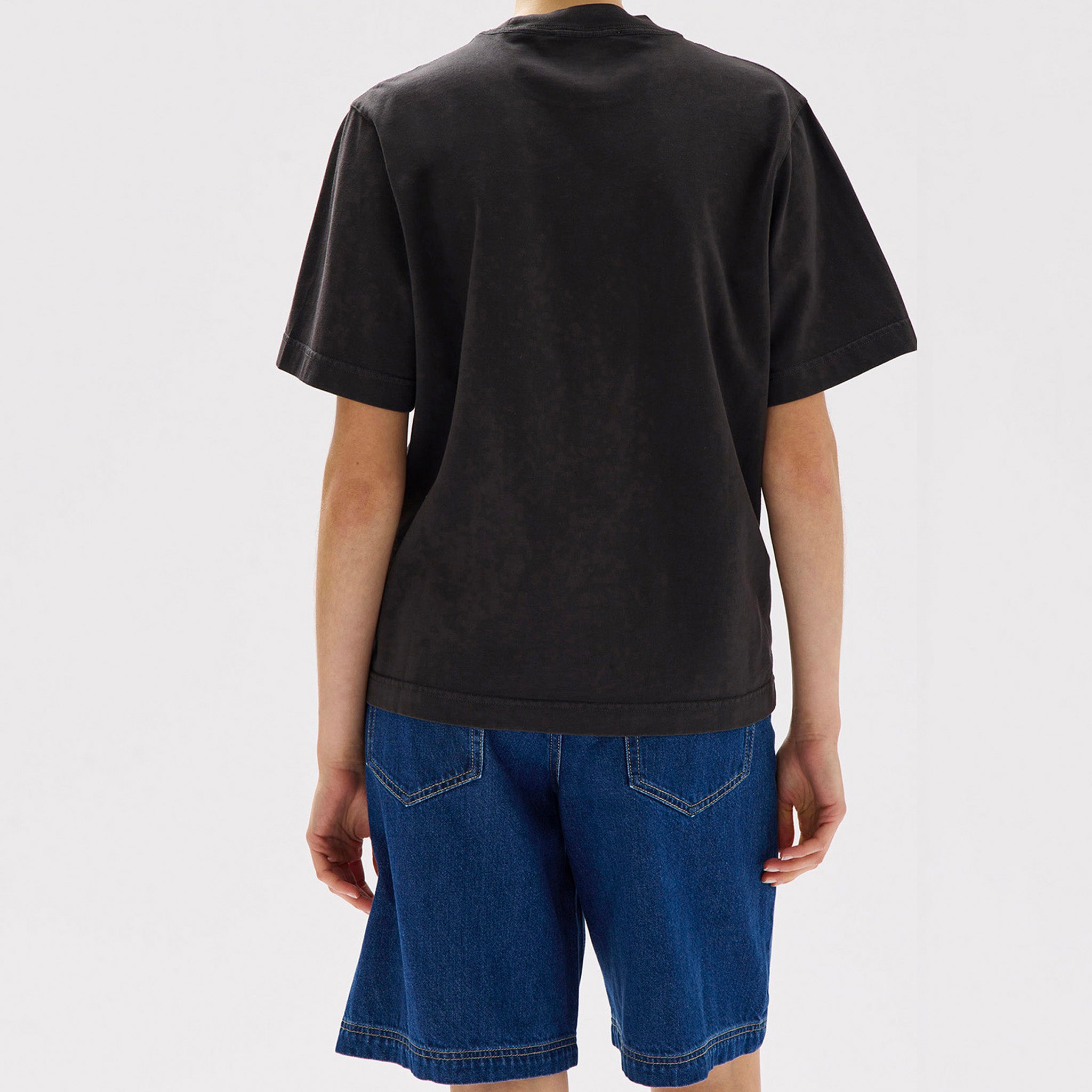 Assembly Label Essential Tee - Black