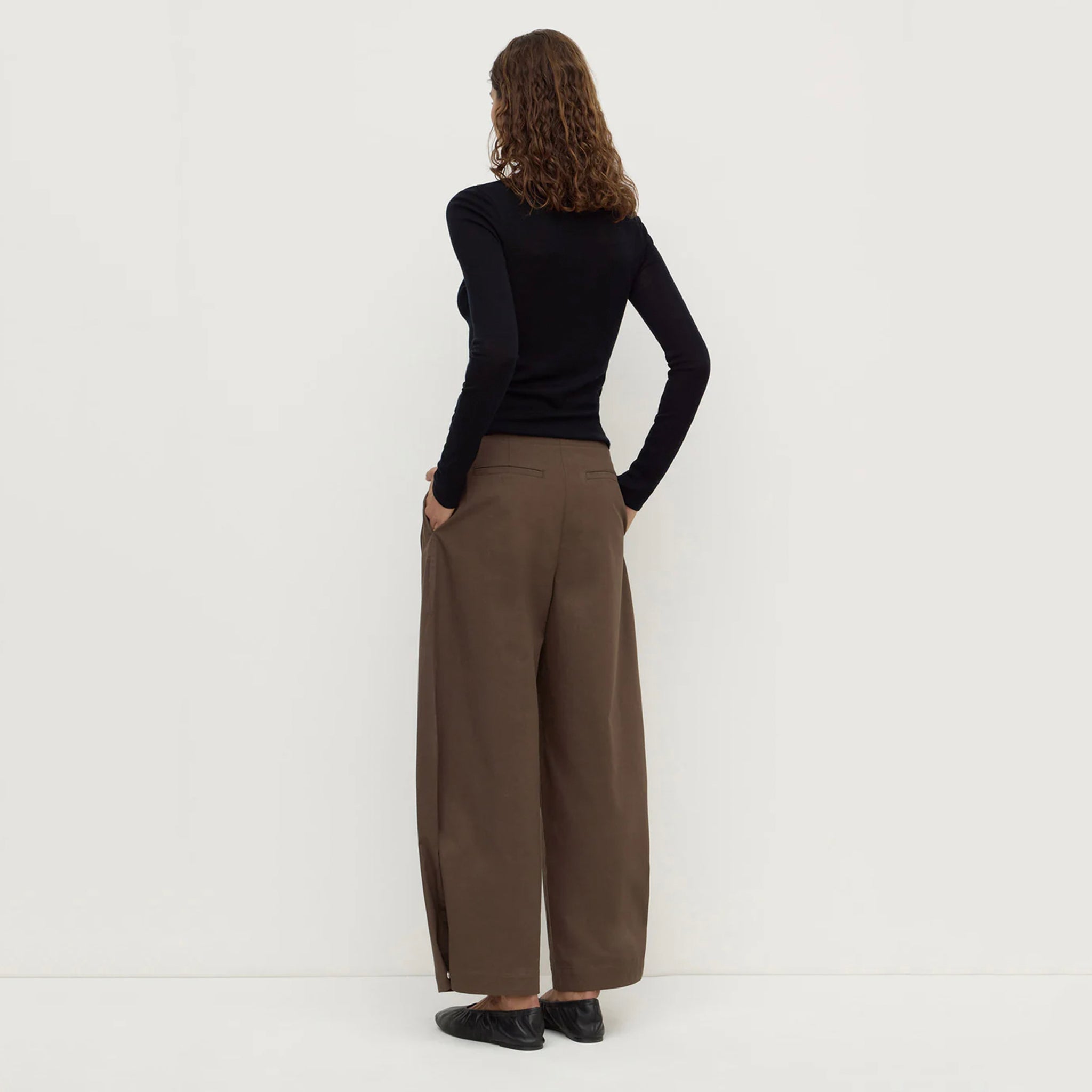 Assembly Label Jasmine Cotton Adjustable Barrel Leg Pants - Military
