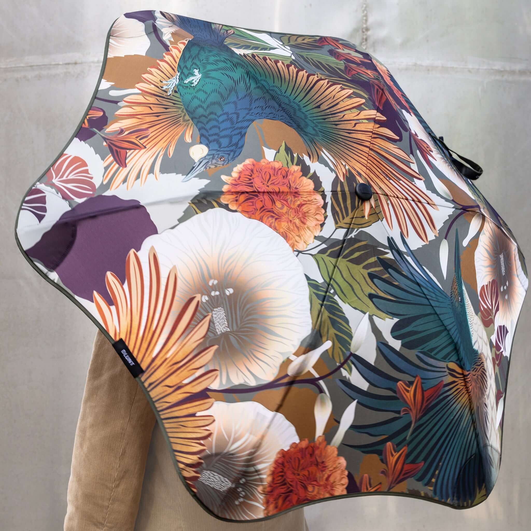 Blunt Metro Umbrella Flox 2026 Limited Edition featuring vibrant native New Zealand flora design.