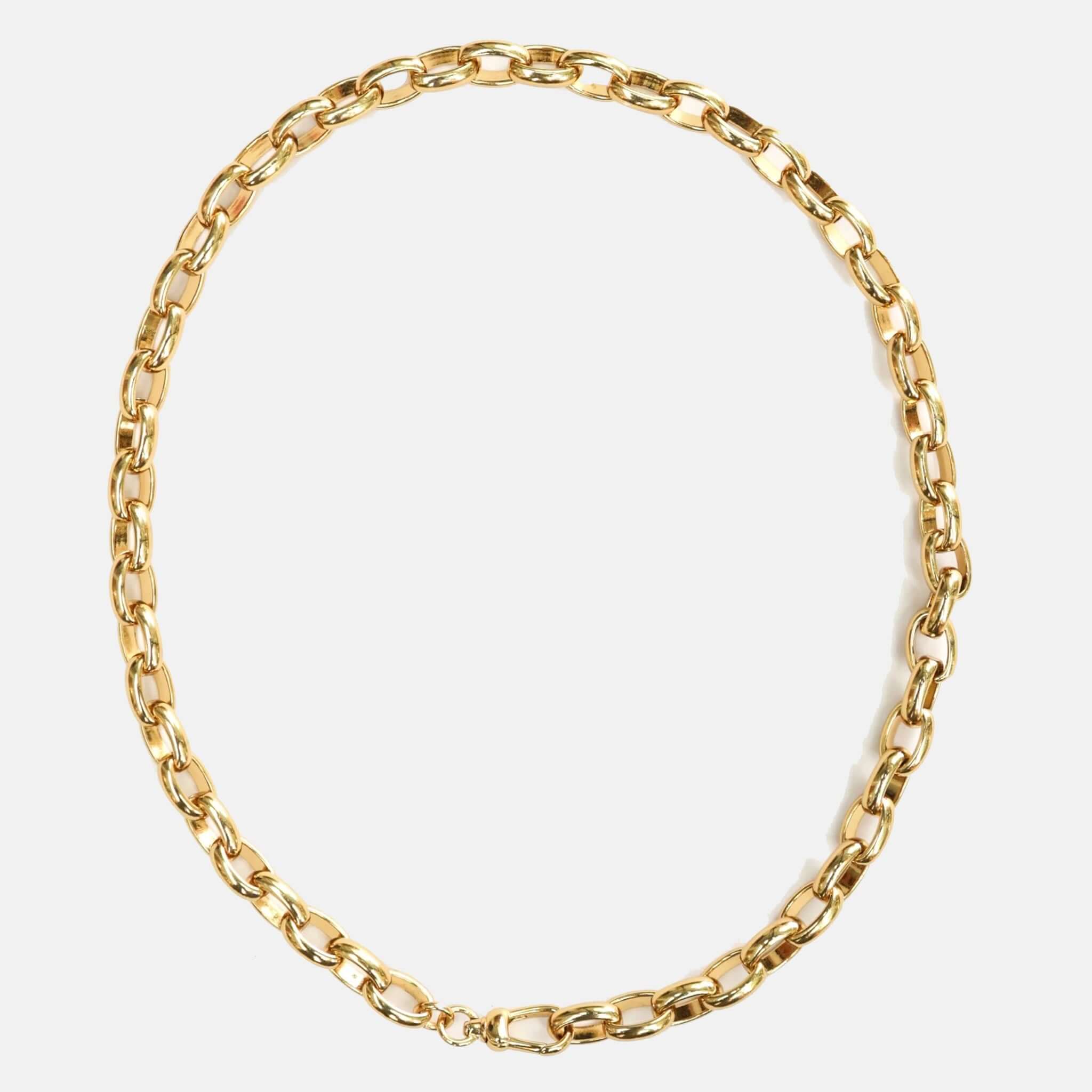 Alt Tag: Cathy Pope Empire Necklace - Gold oversized oval link chain necklace in polished gold, sculptural statement jewelry