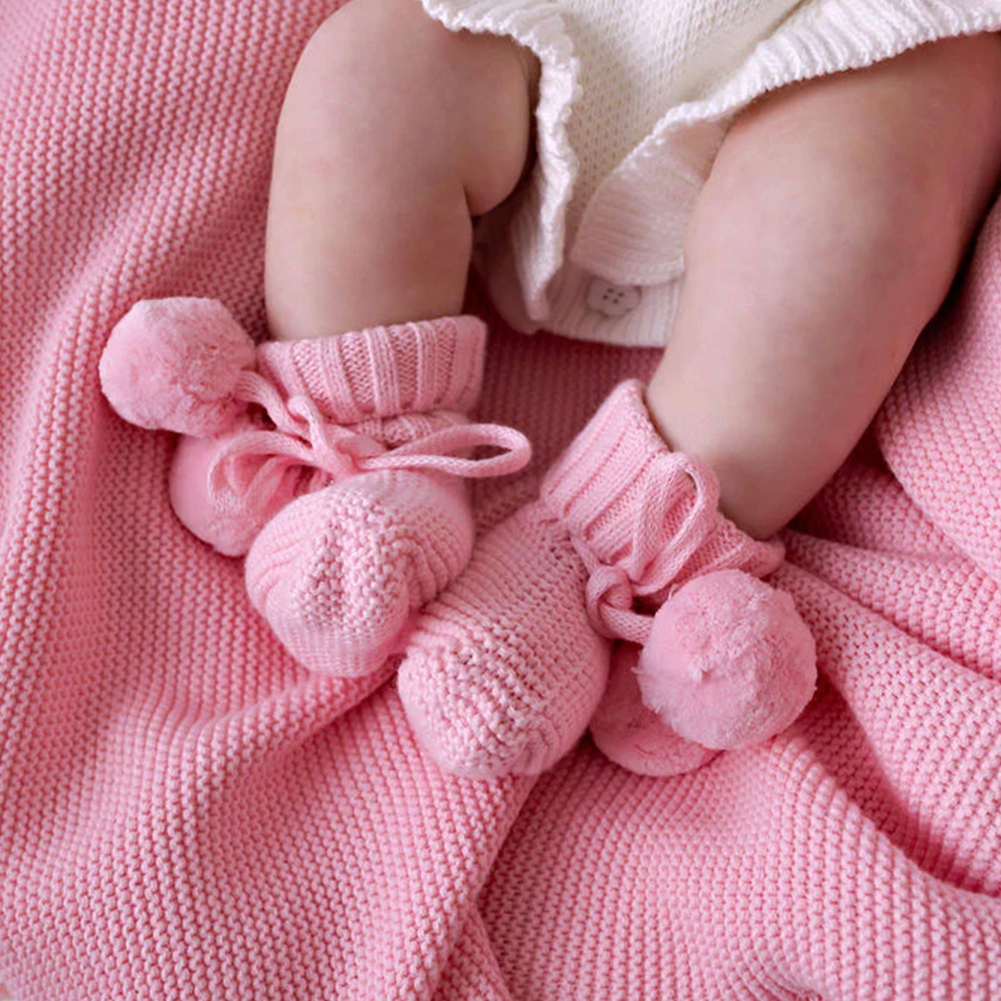 Confetti Kidz Frilly Knit Blanket - Soft Pink