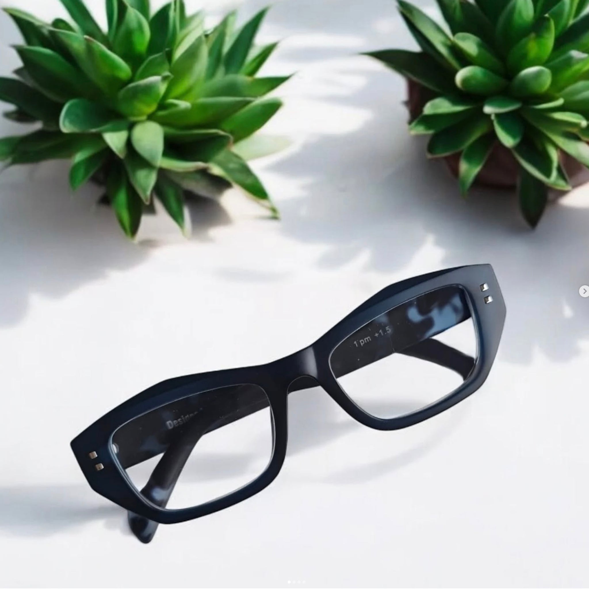 Daily Eyewear 1pm Reading Glasses - Black