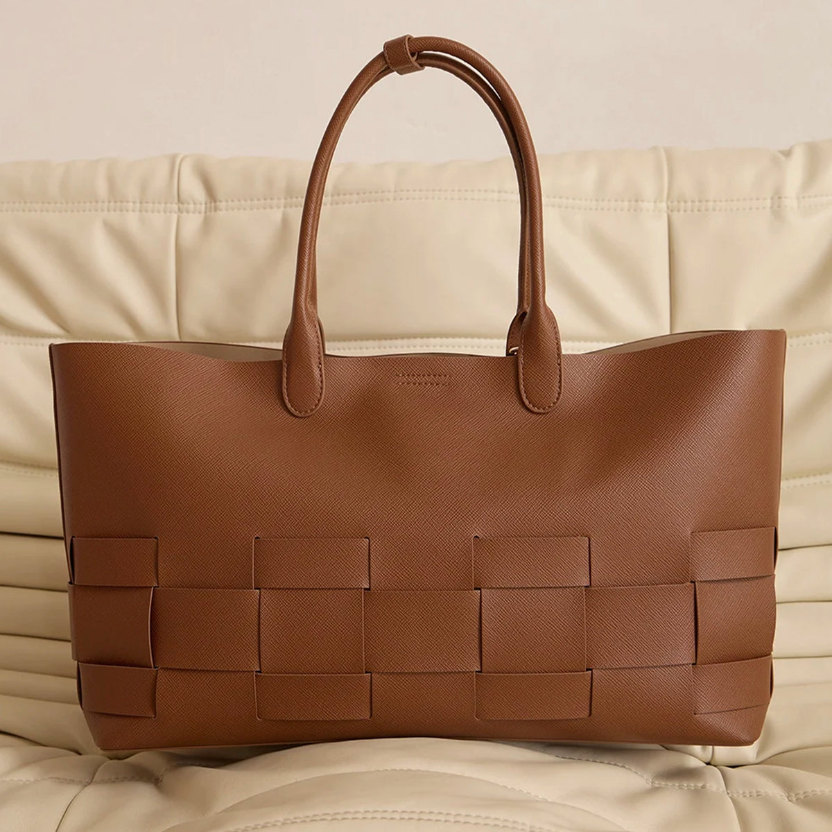 Elms+King Kensington Tote - Tan Saffiano
