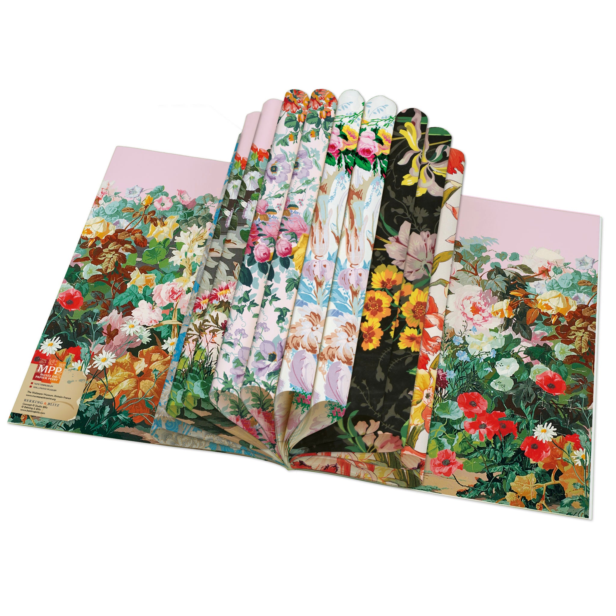 Art Collage Gift Wrap Book - Flowers, Musee du Papier Peint