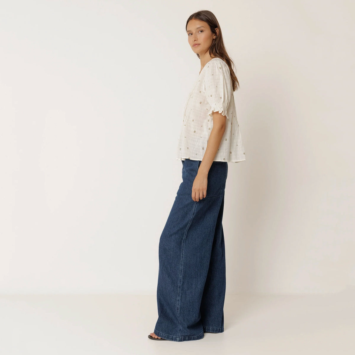 Indi & Cold Short Sleeve Elastic Shirt - Ecru