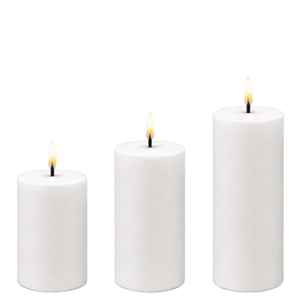 Indoor Rechargeable LED Pillar Candle, white flameless pillar candle with realistic flickering LED flame