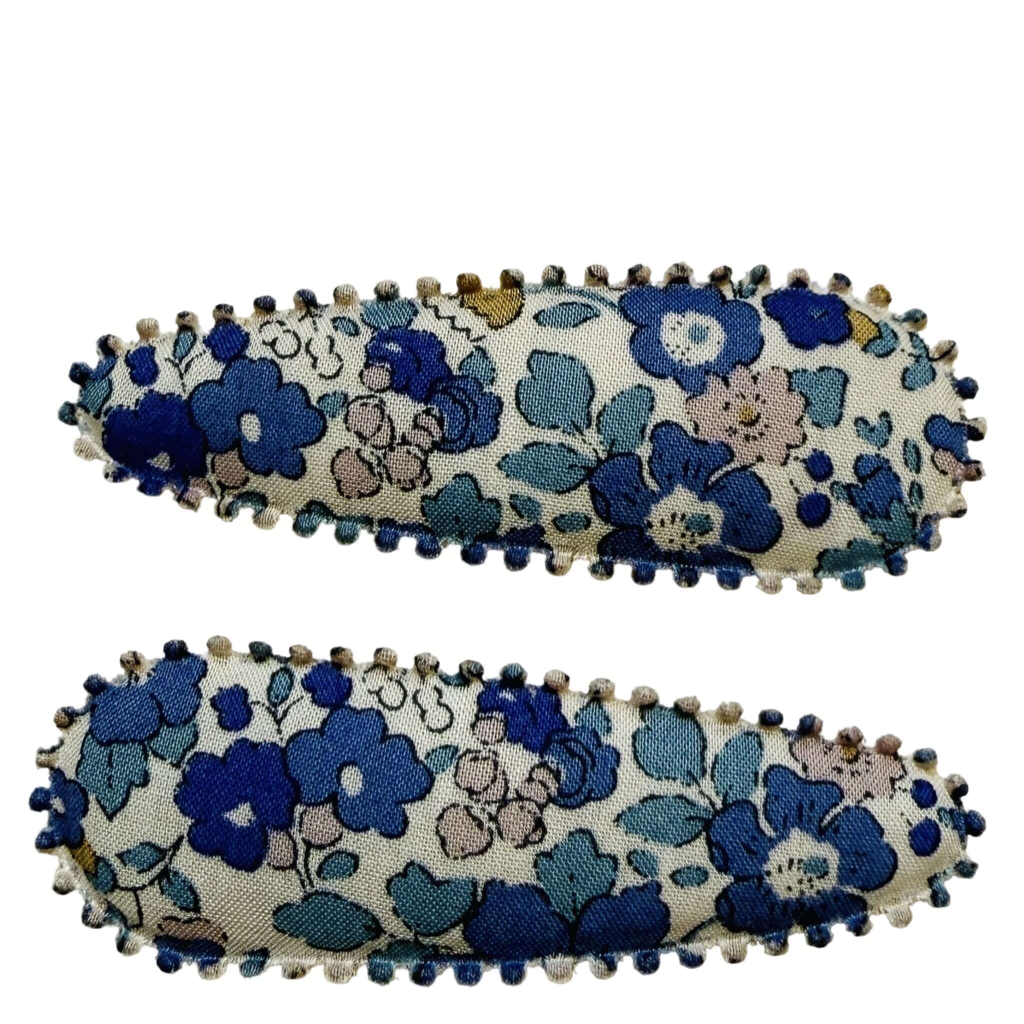 Alt Tag: Josie Joan's Hair Clip Set - Skye blue floral fabric snap clips with scalloped edge, set of two Liberty London print barrettes