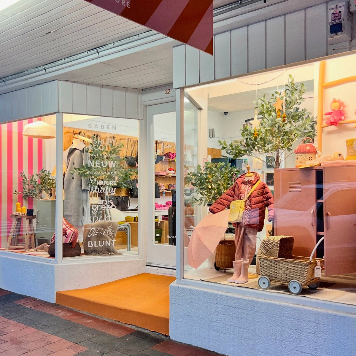 Tea Pea Khandallah store front entrance and interior display.