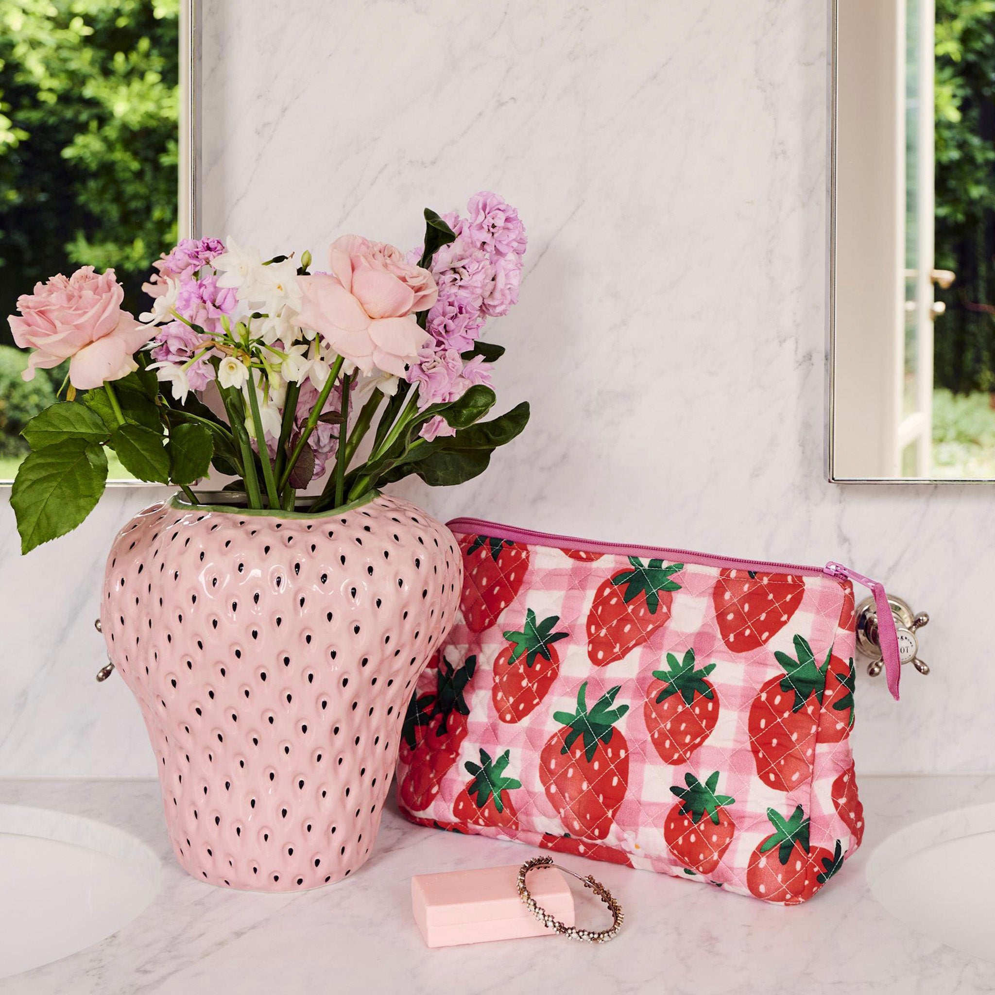 Kip & Co Quilted Toiletry Purse - Strawberry Jam