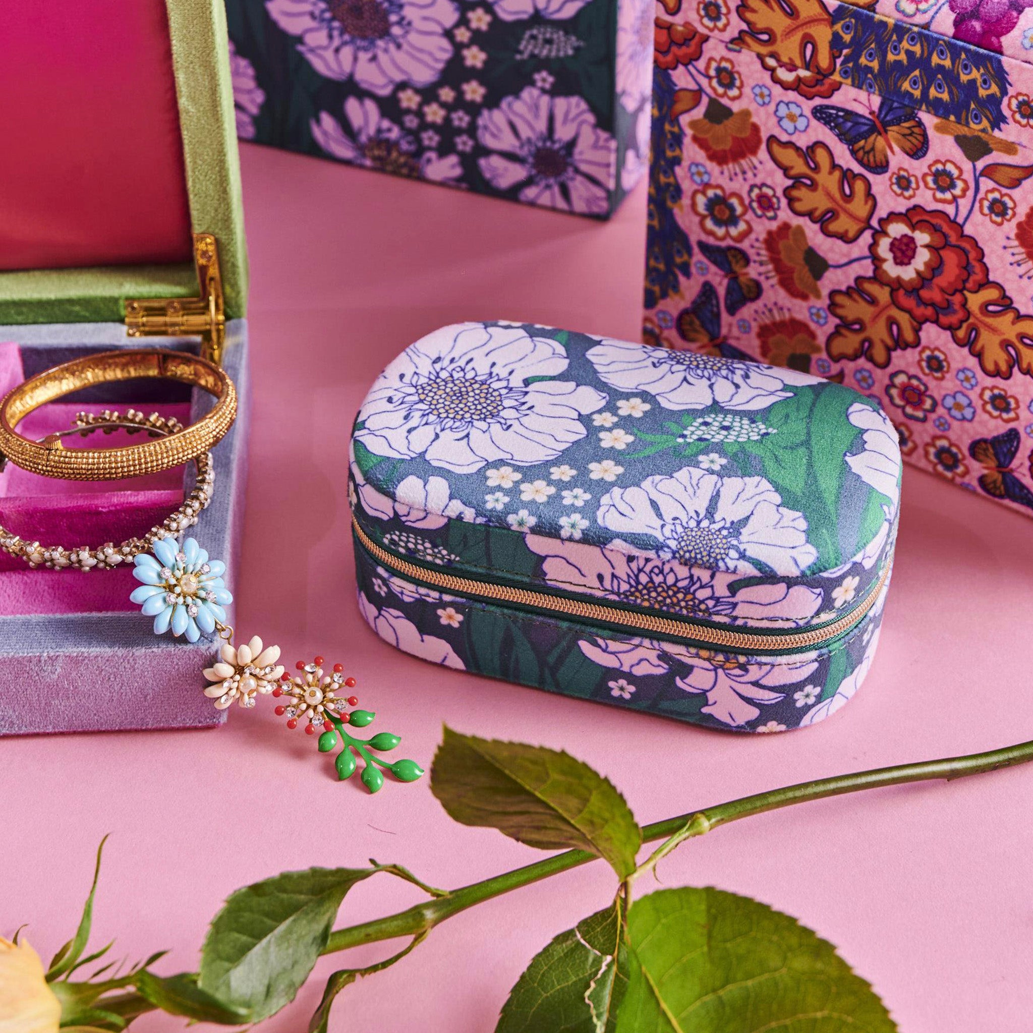 Kip & Co Travel Velvet Jewellery Box - Tumbling Flowers Green
