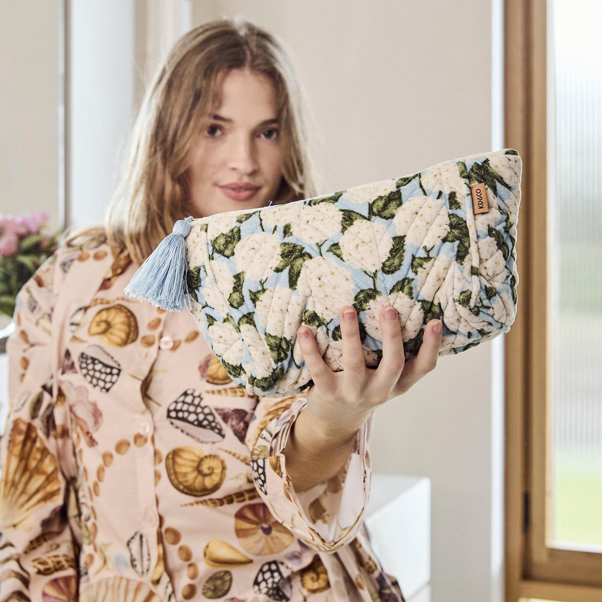 Kip & Co Velvet Toiletry Bag - Hydrangea Blue