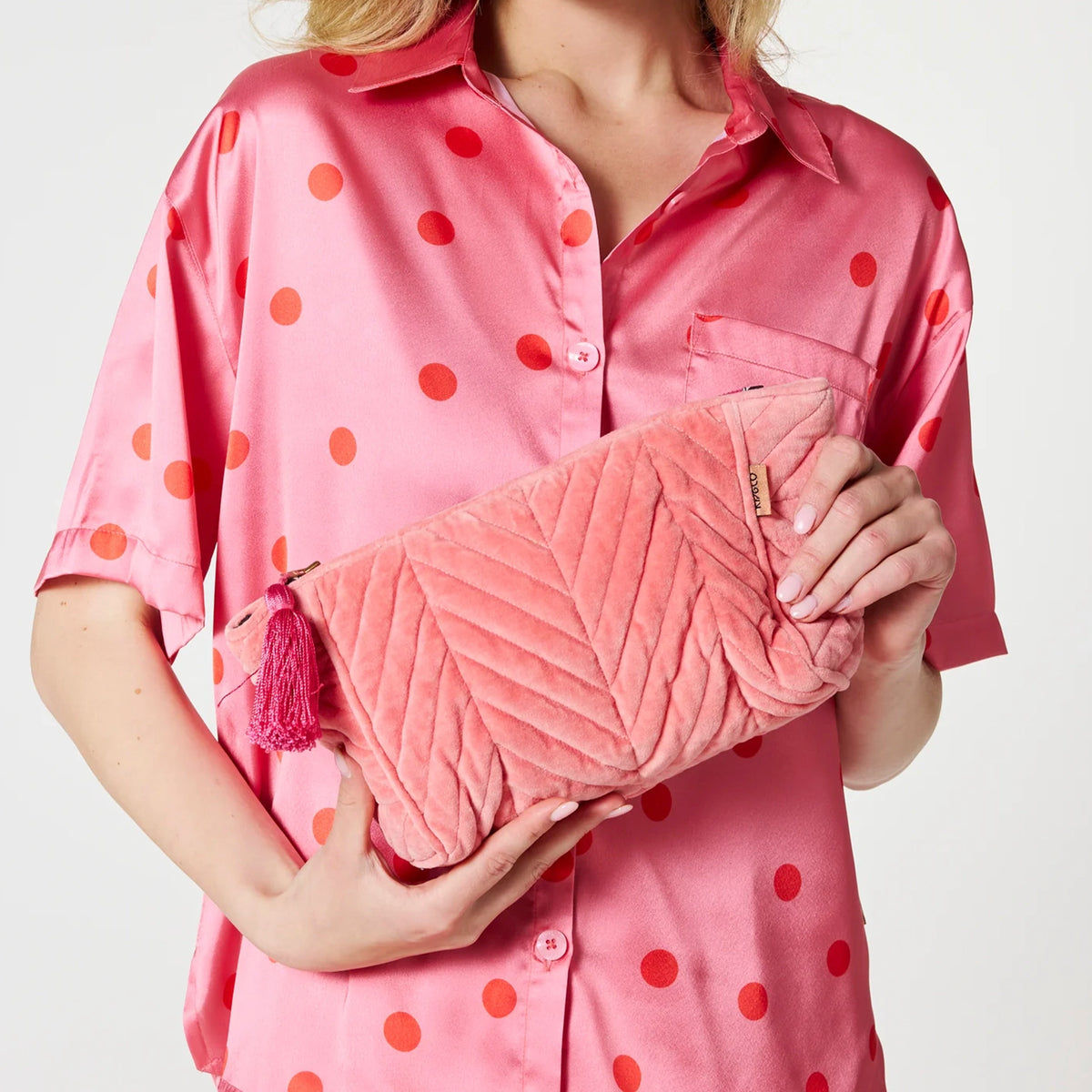 Kip & Co Velvet Toiletry Bag - Strawberry