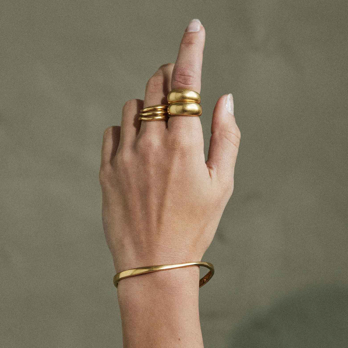 Kirstin Ash Echo Collection Bangle