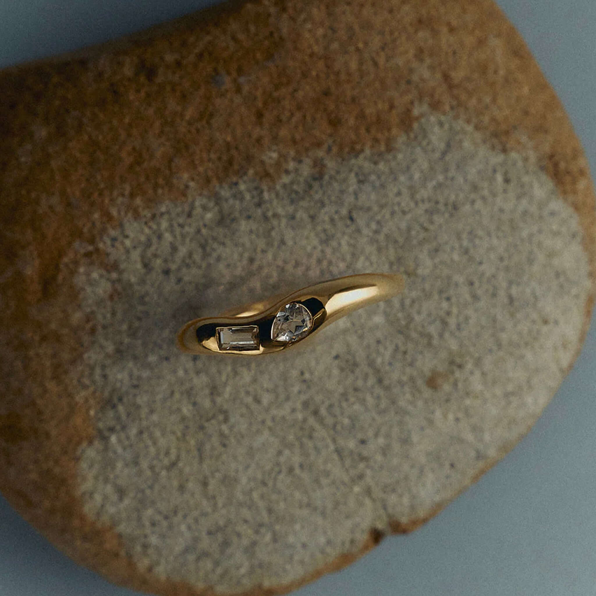 Kirstin Ash Place Collection Place Ring Gold