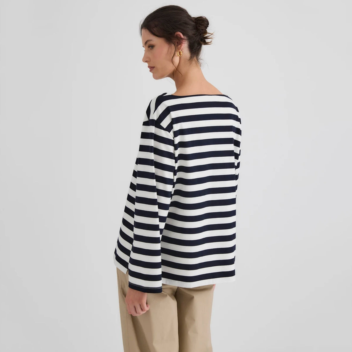 Laing Pablo Stripe T-Shirt - Dark Navy & White, second model view