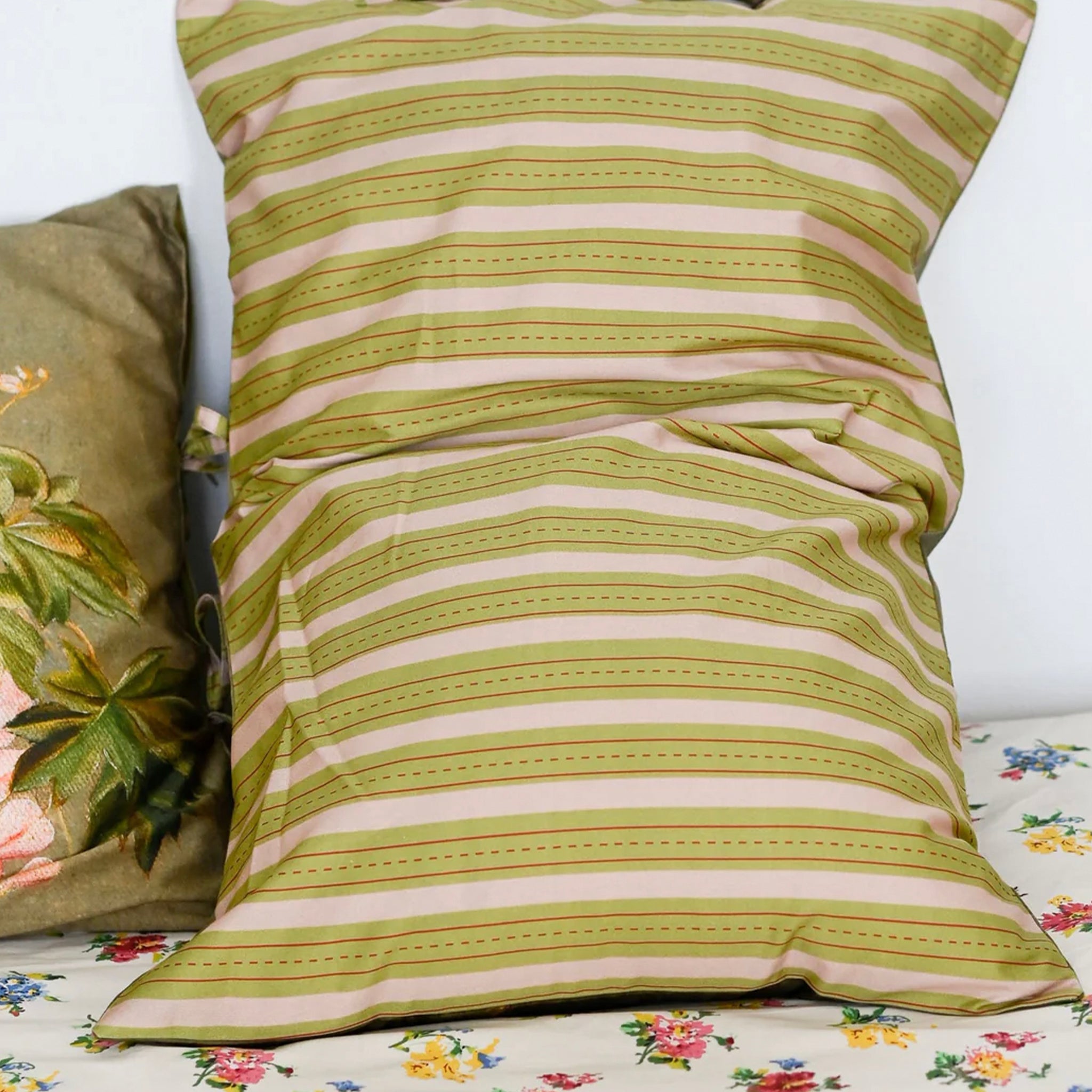 Lazybones Organic Cotton Pillowslip Set - Tiger Lilies