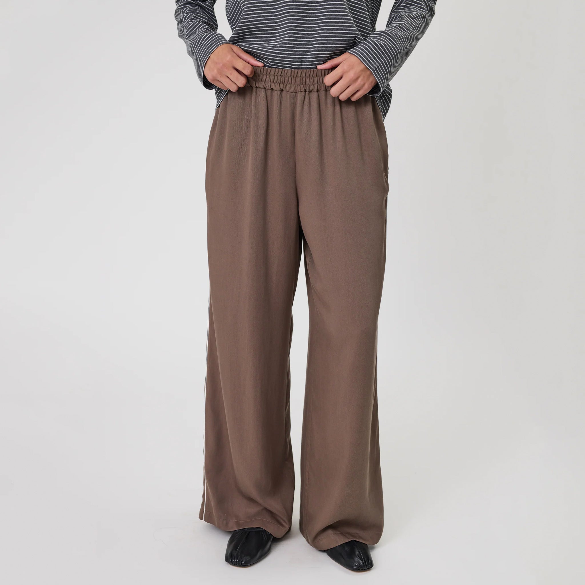 Marlow Legion Side Stripe Pants - Mushroom