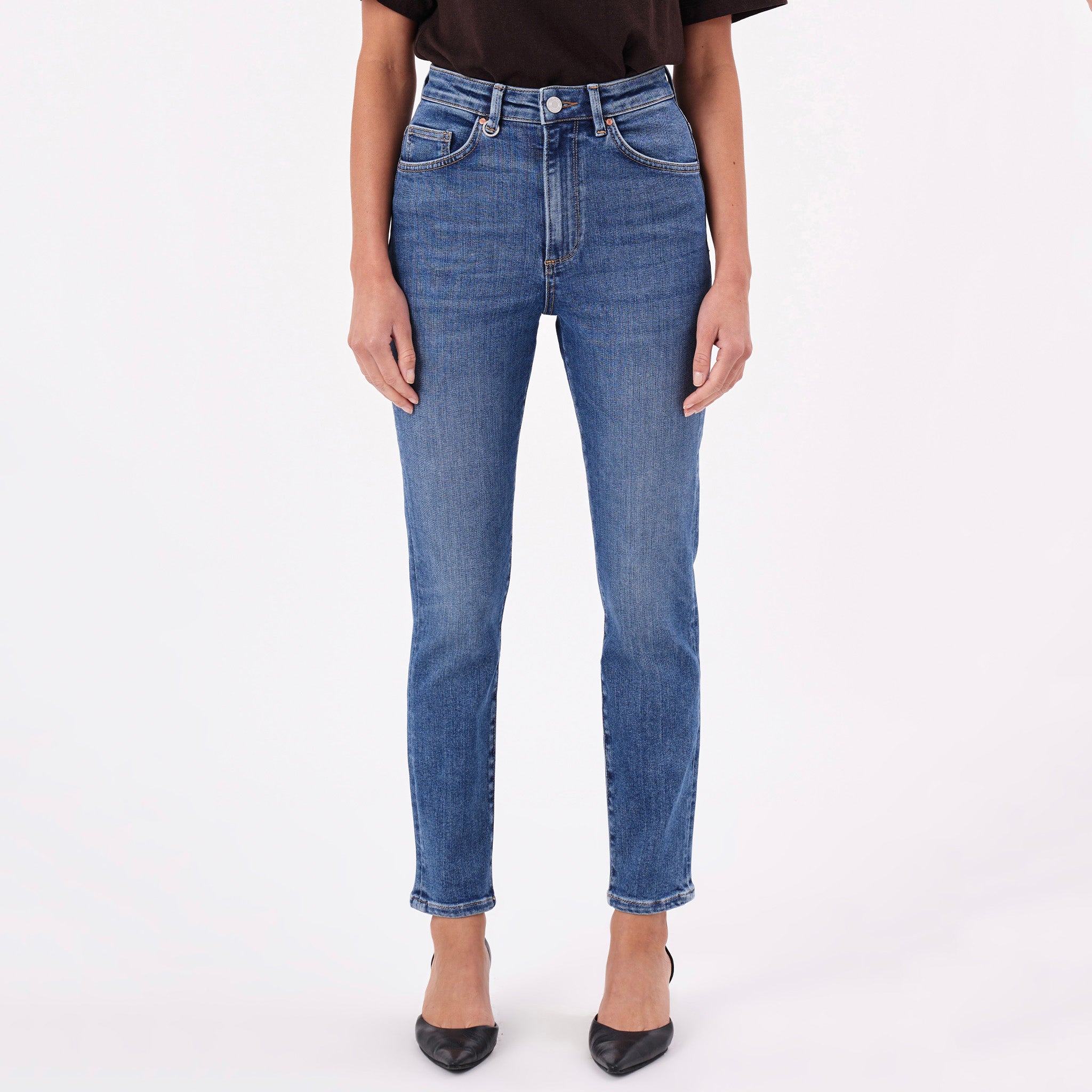 Neuw Lola Mom Iris Jeans - Indigo / Length 28