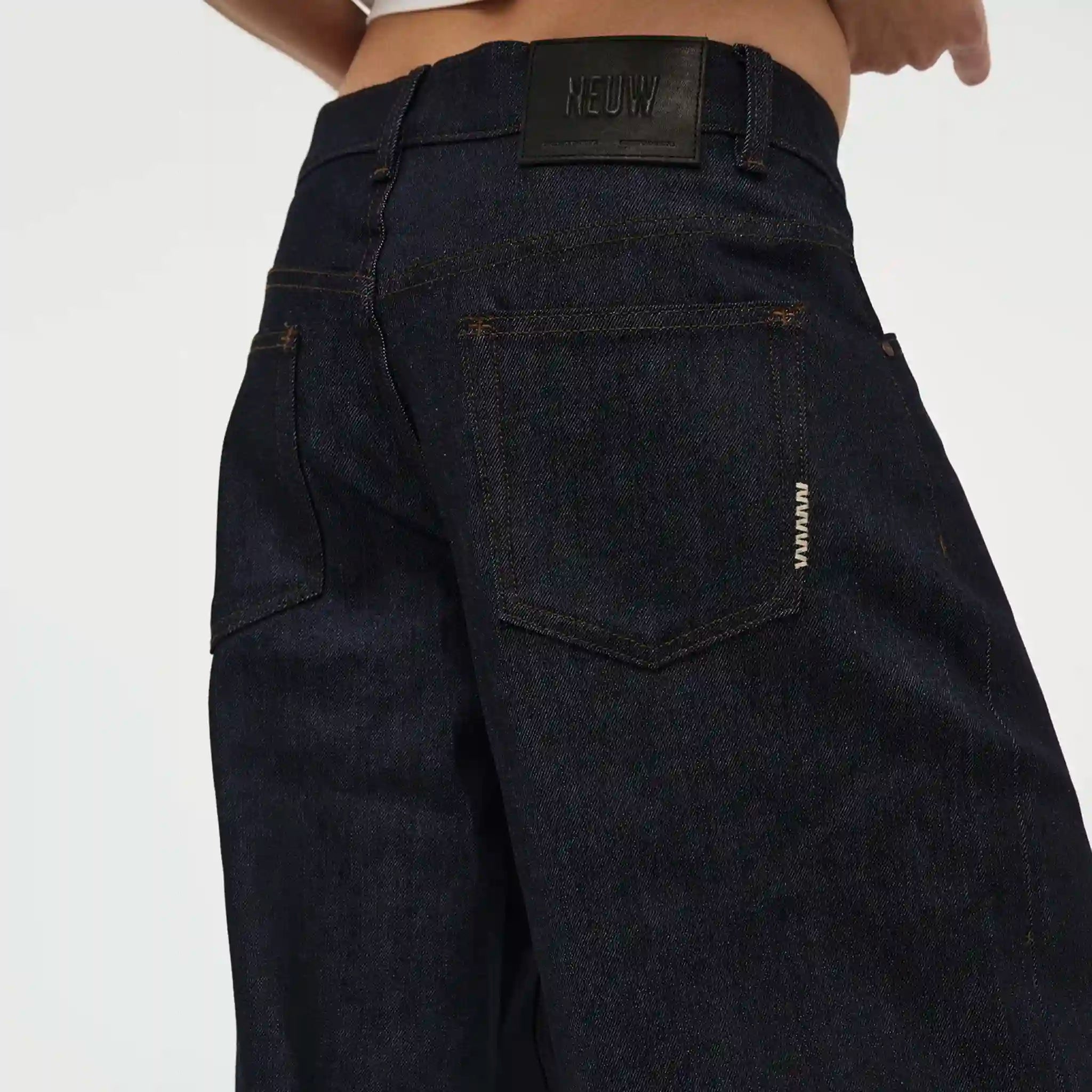 Neuw Nancy Barrel Jeans - Resonate Rinse Denim