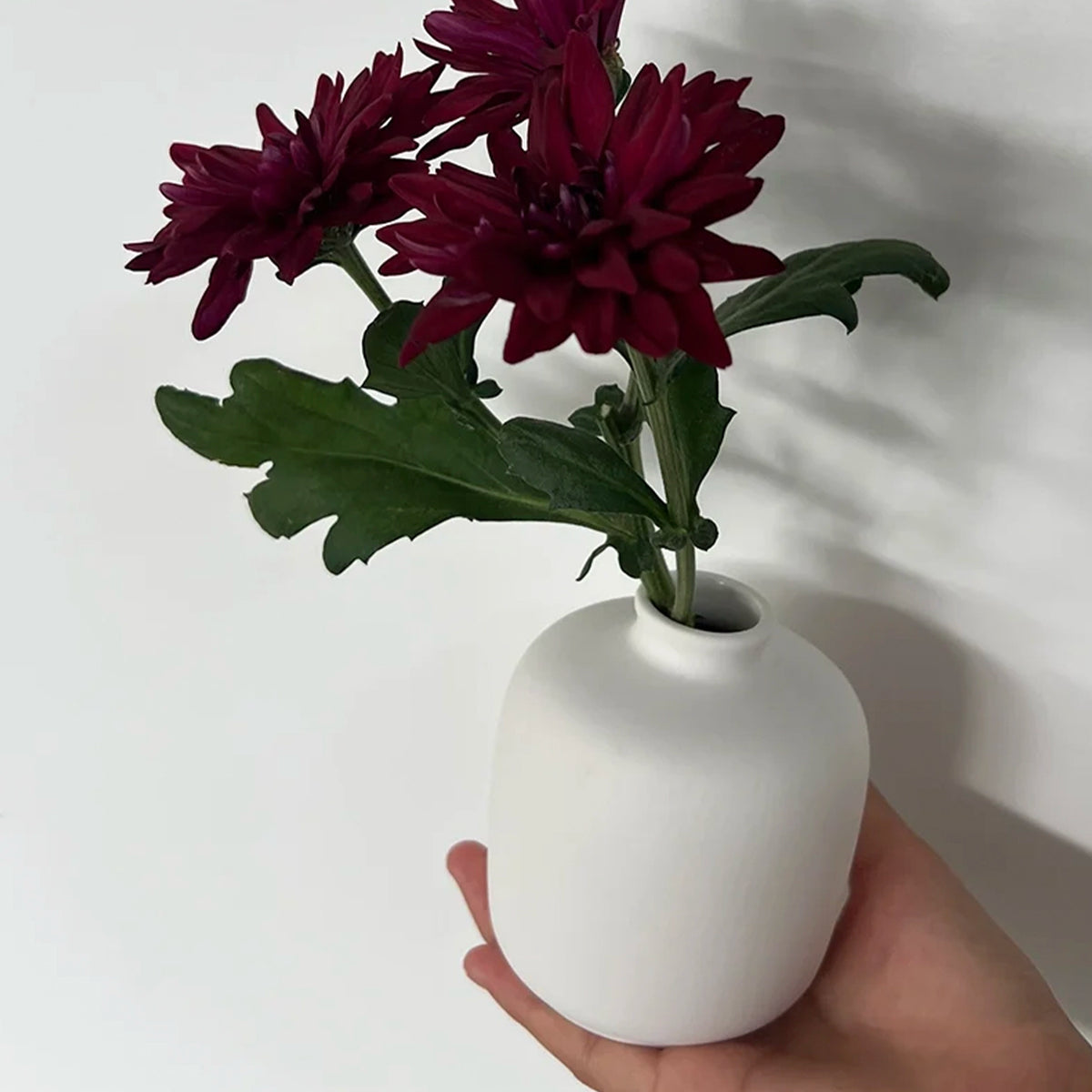 Pedra Bud Vase - White