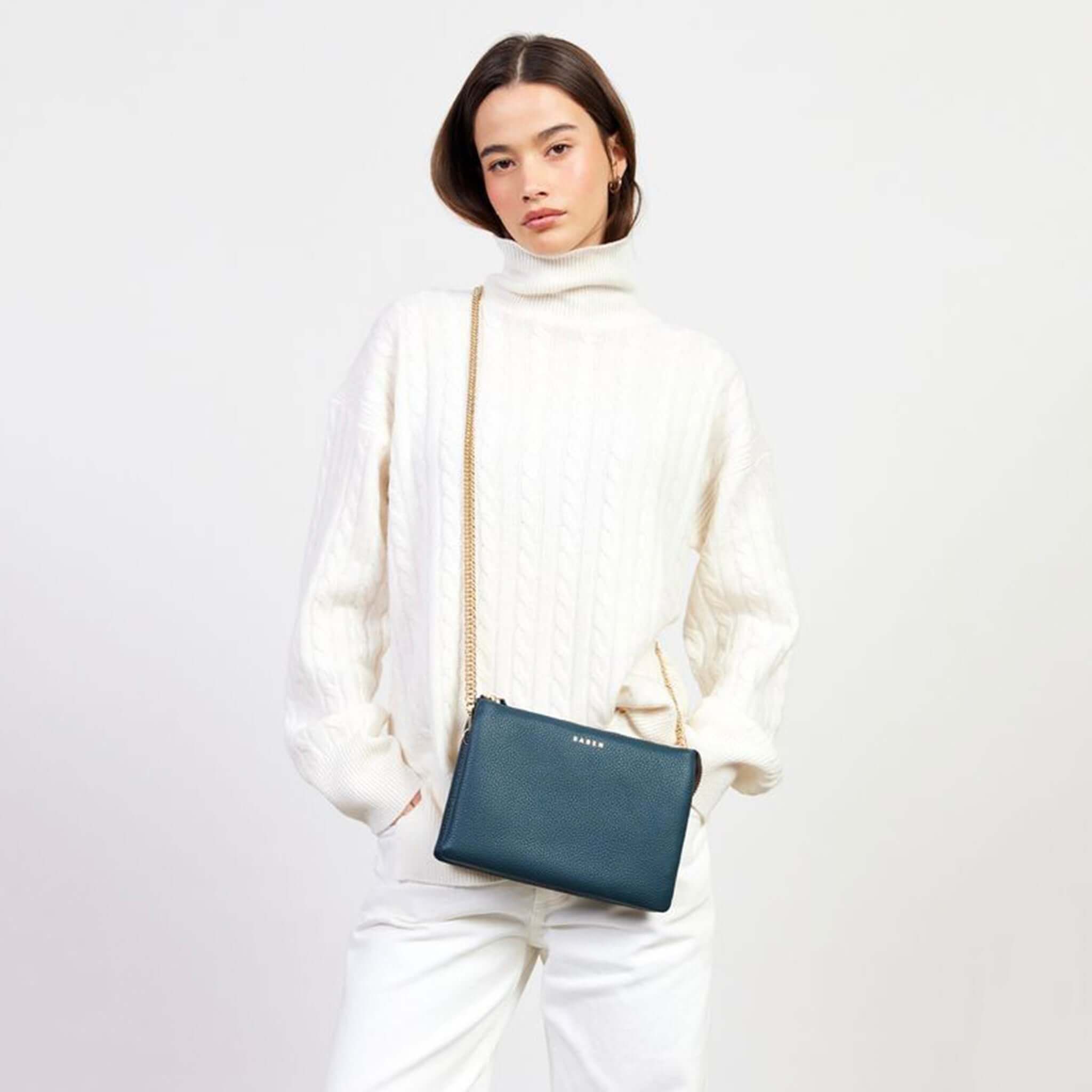 Alt Tag: Saben Feature Chain Strap - Gold Curb on crossbody bag, gold curb chain strap styling accessory for Saben handbags