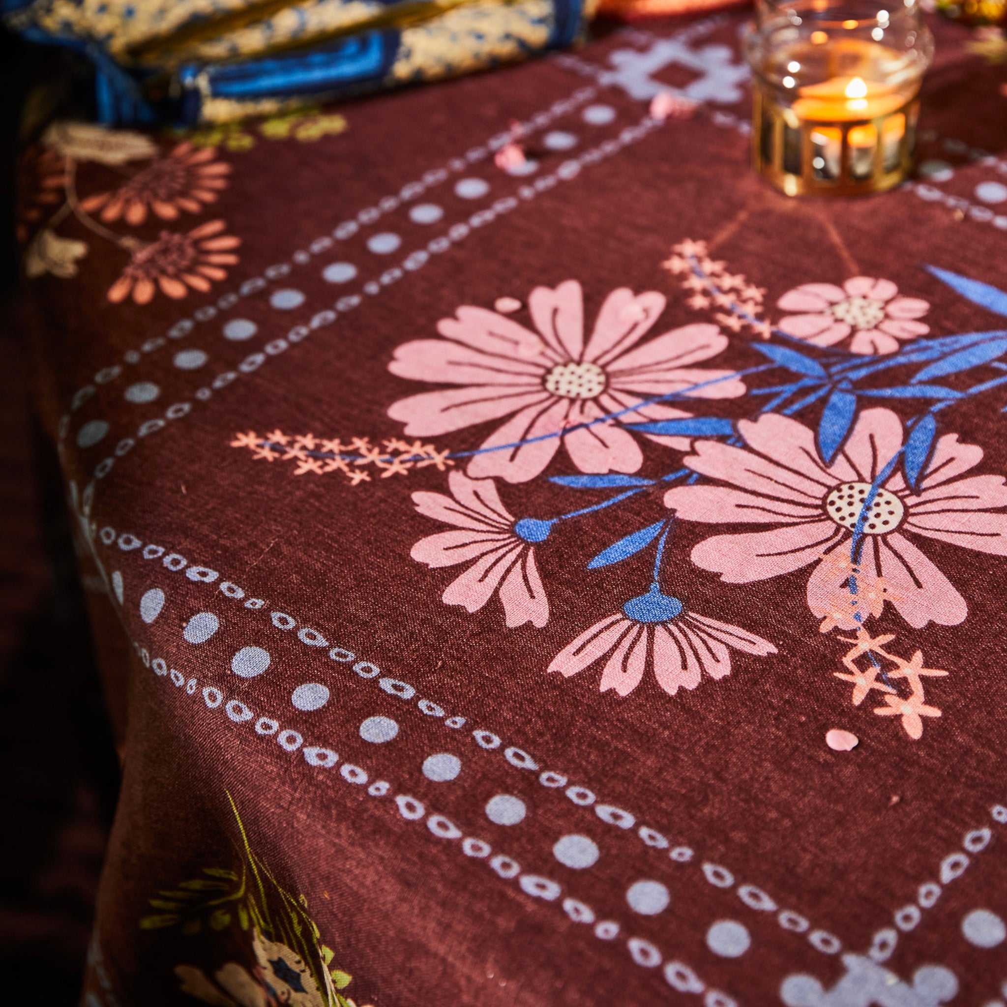 Sage x Clare Linen Tablecloth - Charita
