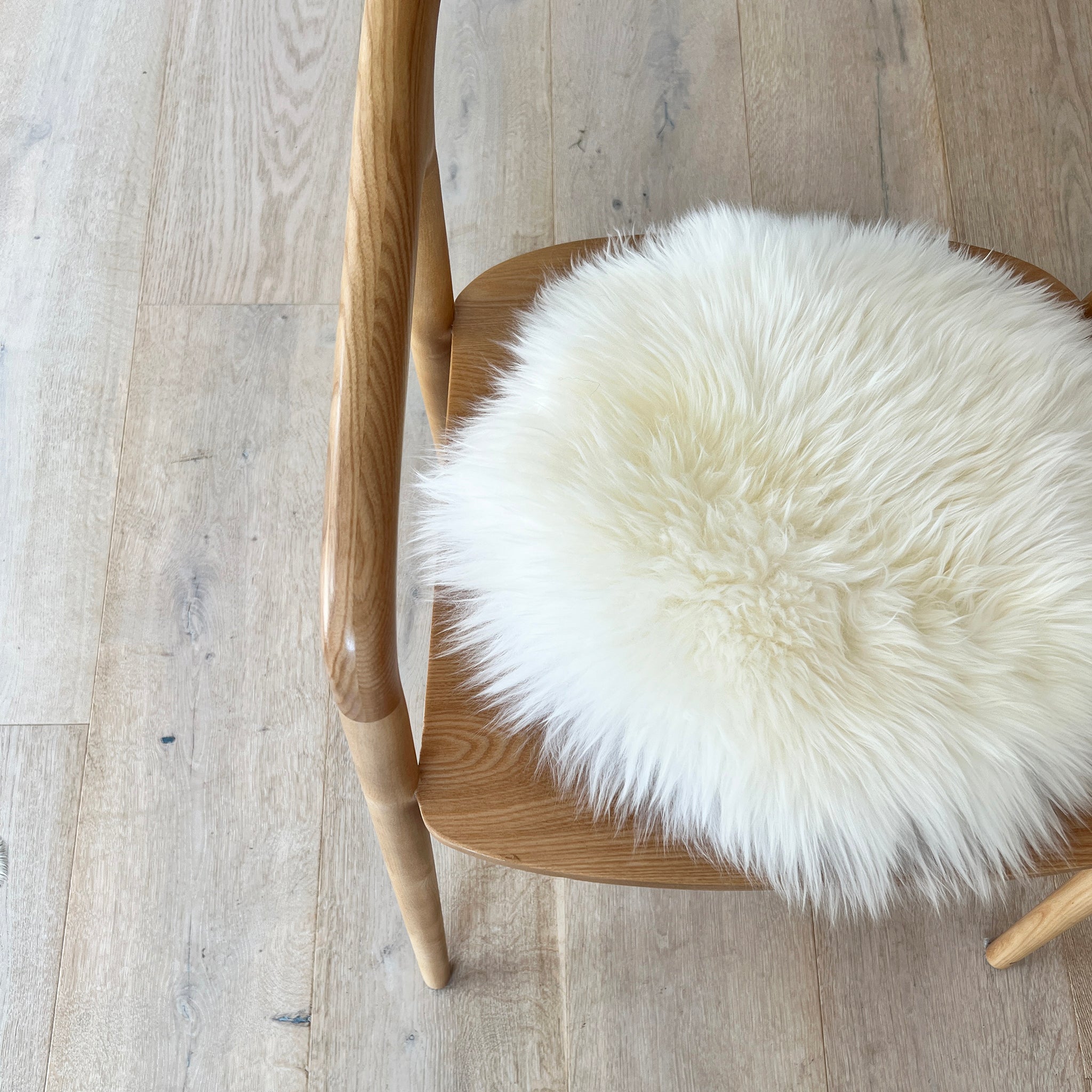 Sheepskin Circle Chair Pad - Ivory