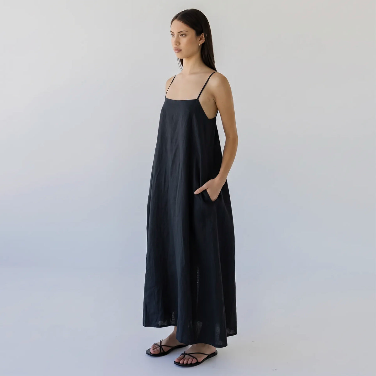 Sophie Tie Back Linen Midi Dress - Black