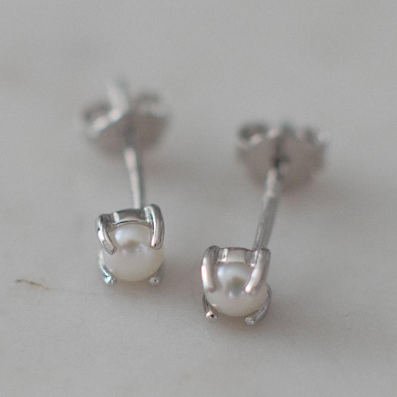 Sophie Earrings - Mini Pearl Studs - Tea Pea Home