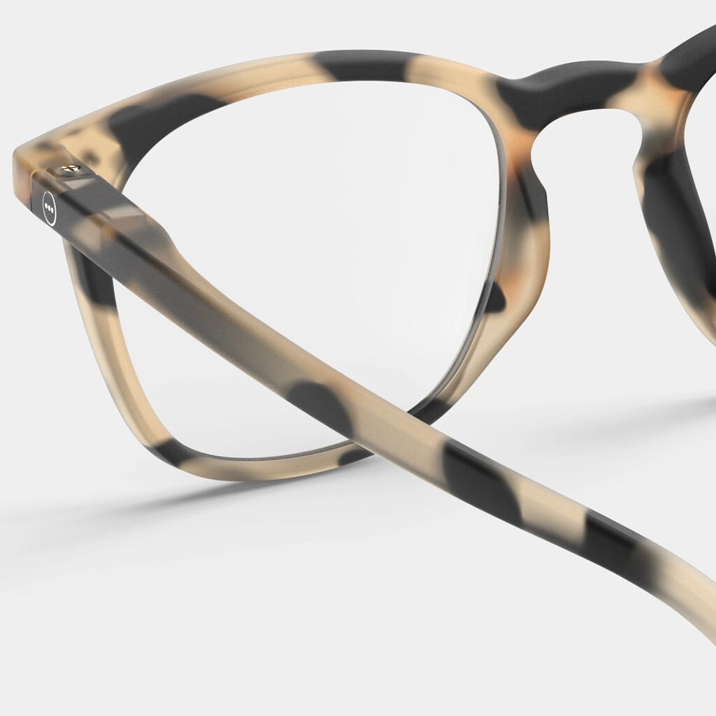 Izipizi France Reading Glasses - Collection E Light Tortoise - Tea Pea Home