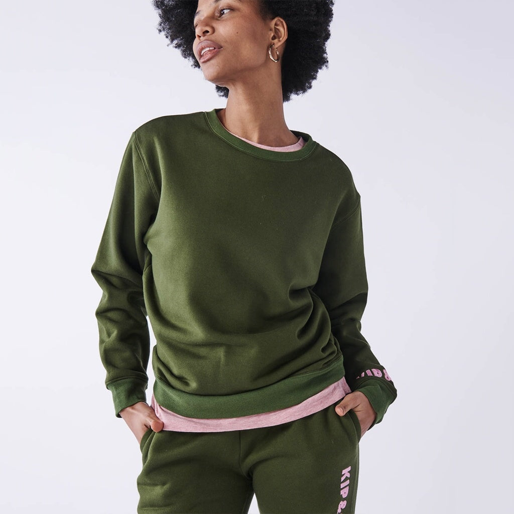 Pea 2024 green sweater