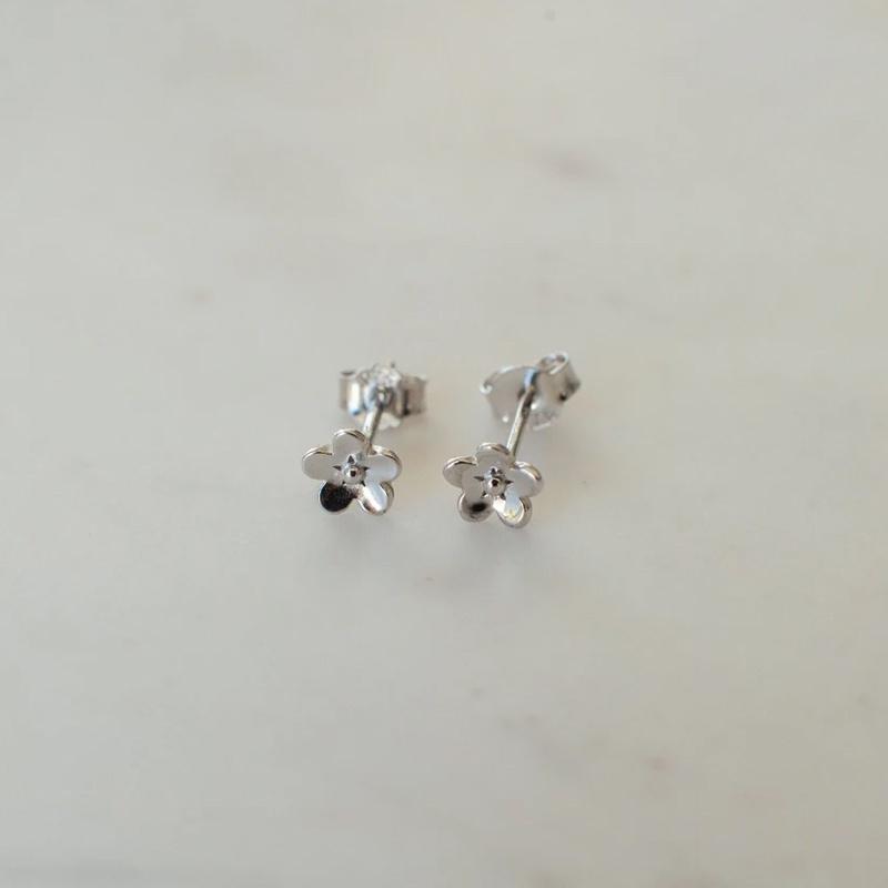 Alt Tag: Sophie Daisy Day Stud Earrings 5mm daisy flower studs in sterling silver with rhodium plating, simple sweet everyday earrings