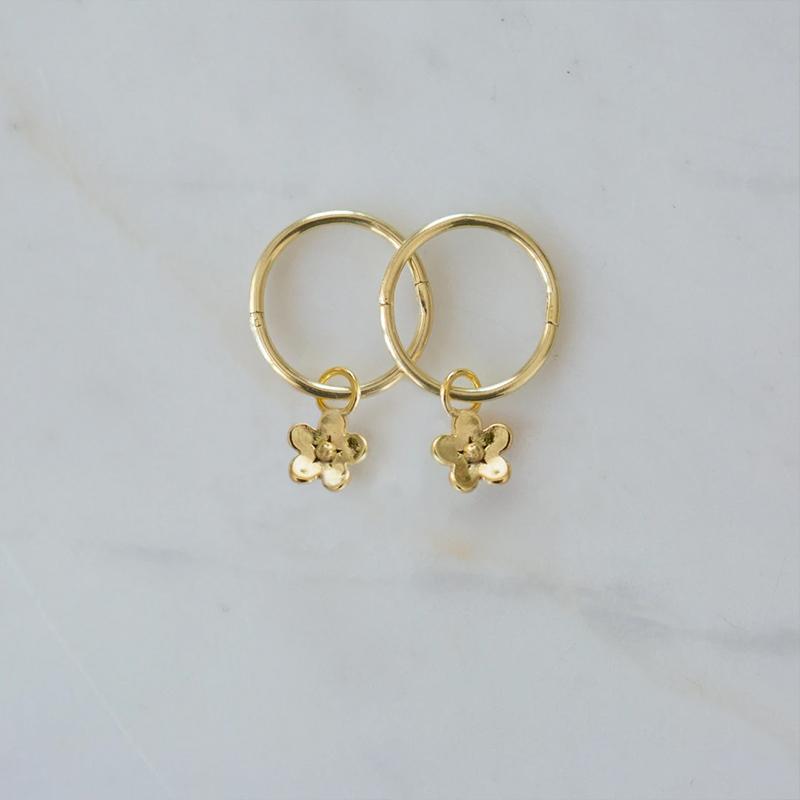 Sophie Sleeper Earrings - Daisy Day - Tea Pea Home